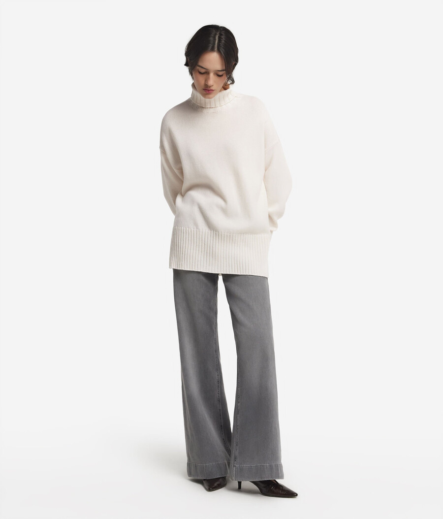 maglione lungo a collo alto in cashmere ultra morbido