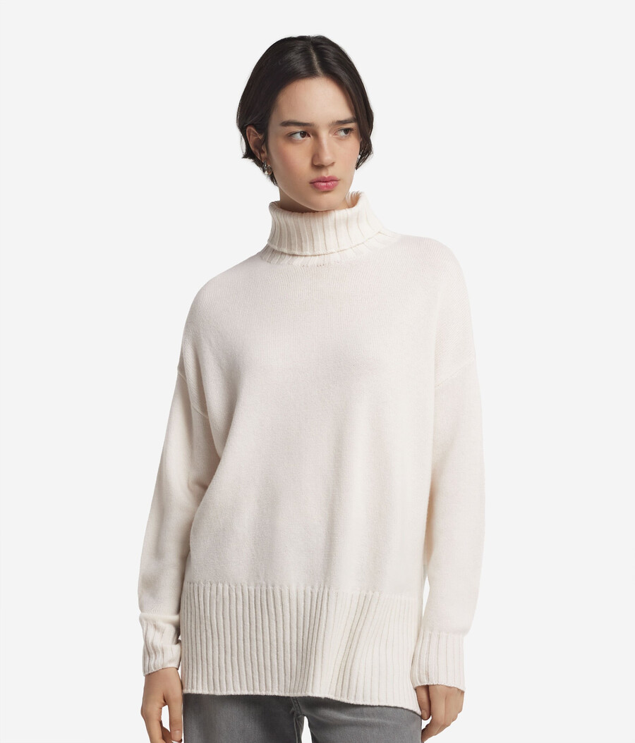 maglione lungo a collo alto in cashmere ultra morbido