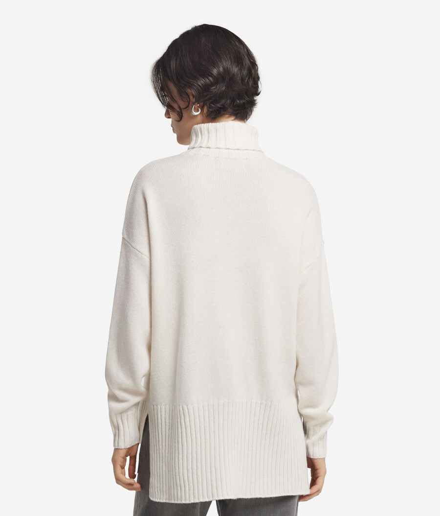 maglione lungo a collo alto in cashmere ultra morbido