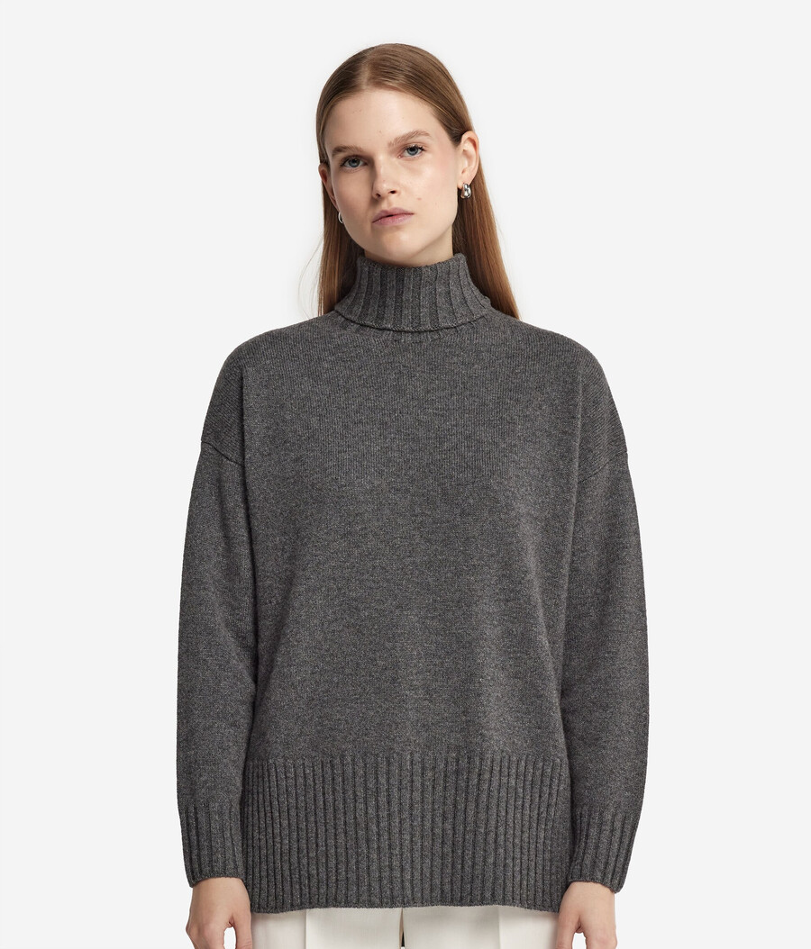 maglione lungo a collo alto in cashmere ultra morbido