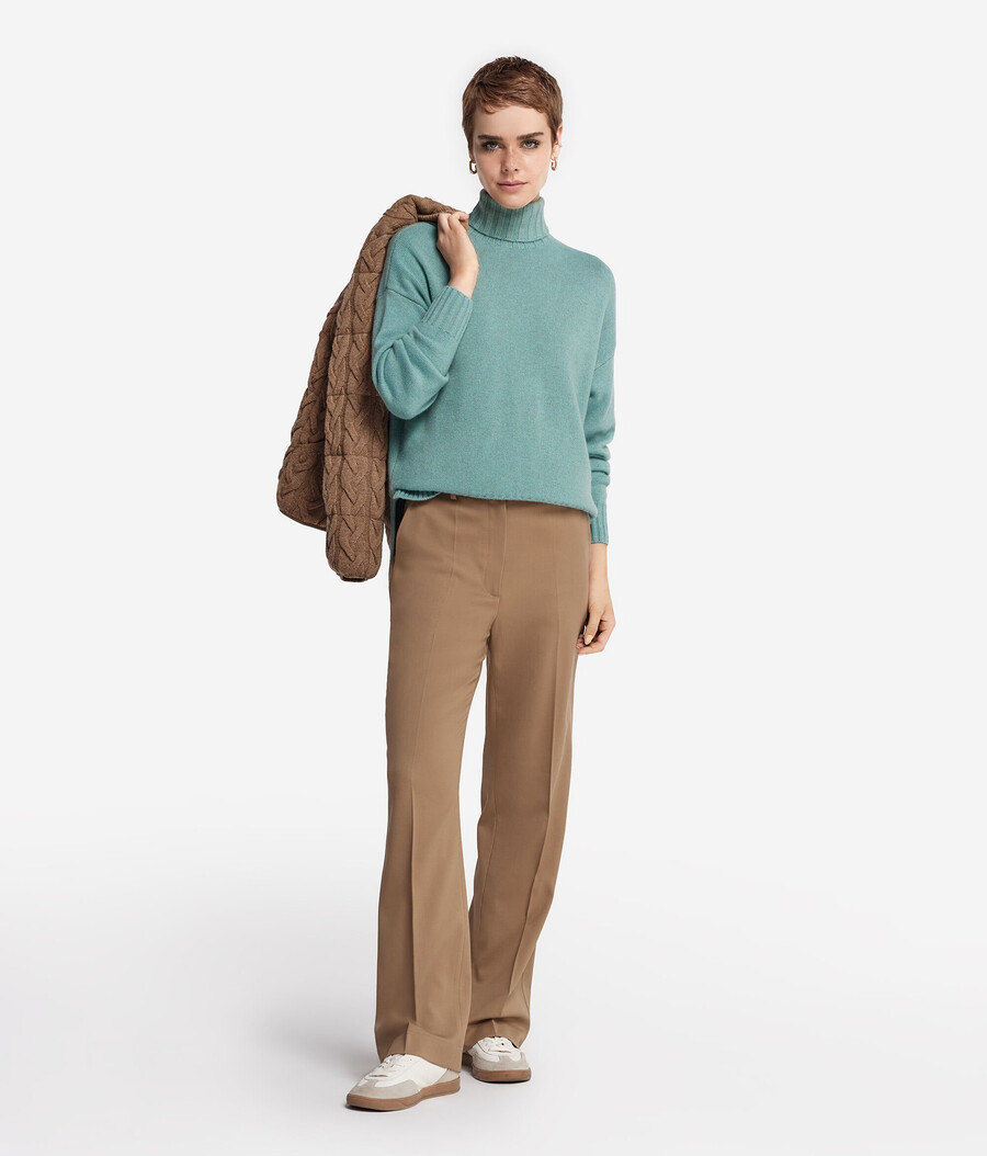 maglione lungo a collo alto in cashmere ultra morbido