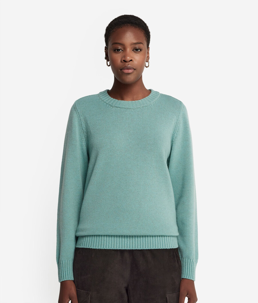 maglione girocollo in cashmere ultra morbido con maniche a giro