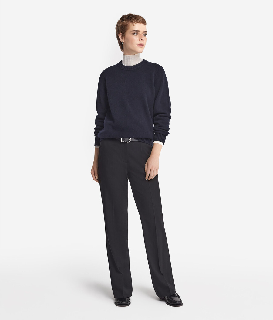 maglione girocollo in cashmere ultra morbido con maniche a giro