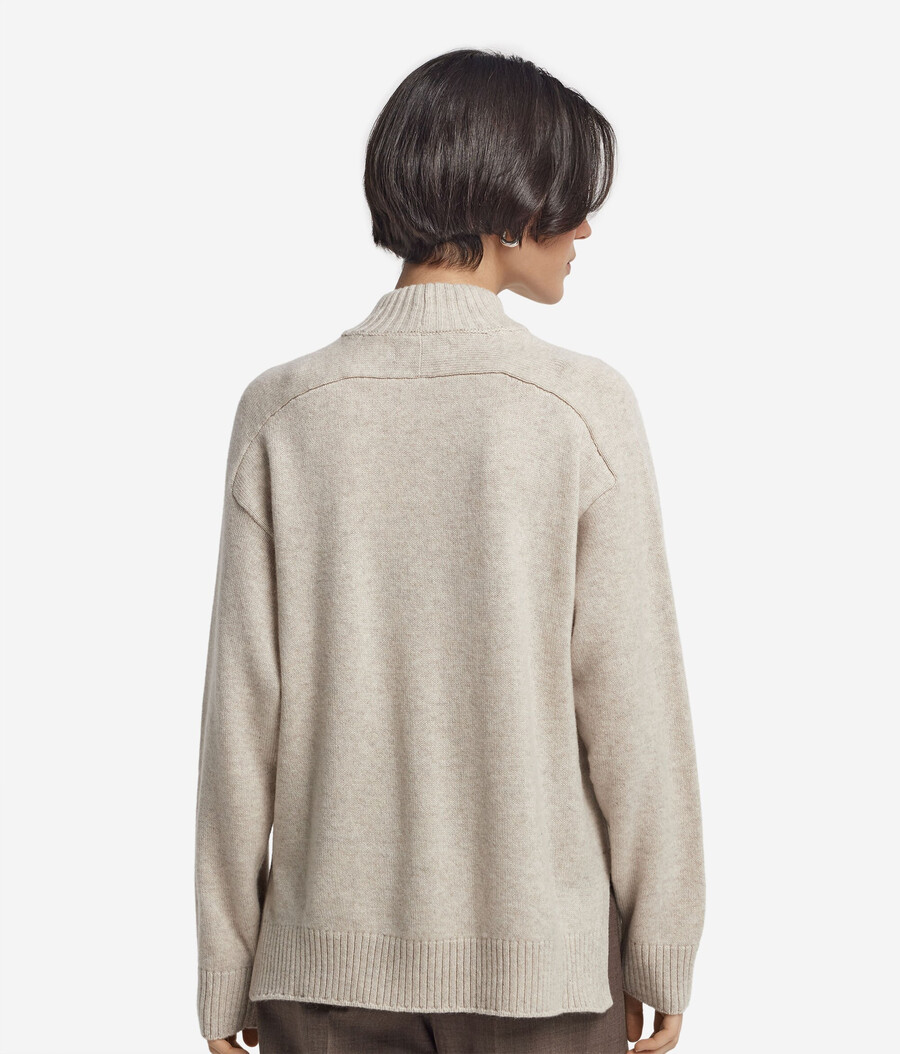 dolcevita in cashmere ultra morbido con maniche inserite