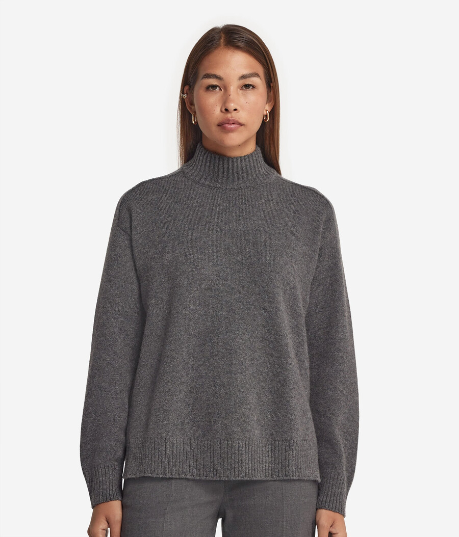 dolcevita in cashmere ultra morbido con maniche inserite