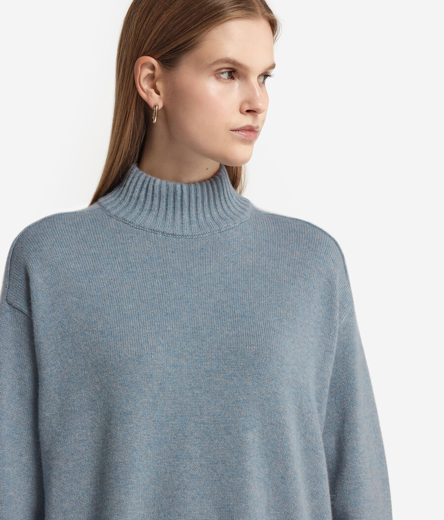 dolcevita in cashmere ultra morbido con maniche inserite