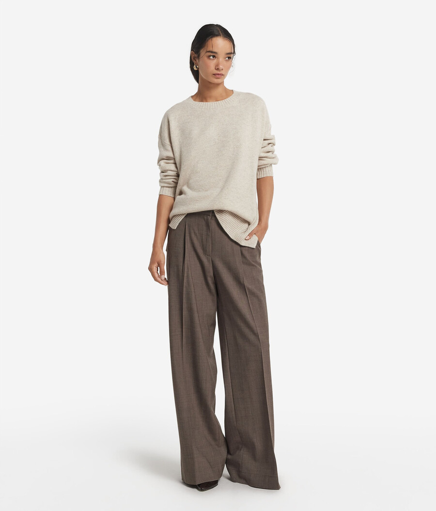 maglione girocollo in cashmere ultra morbido con spacchi