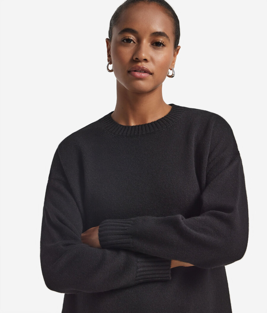 maglione girocollo in cashmere ultra morbido con spacchi
