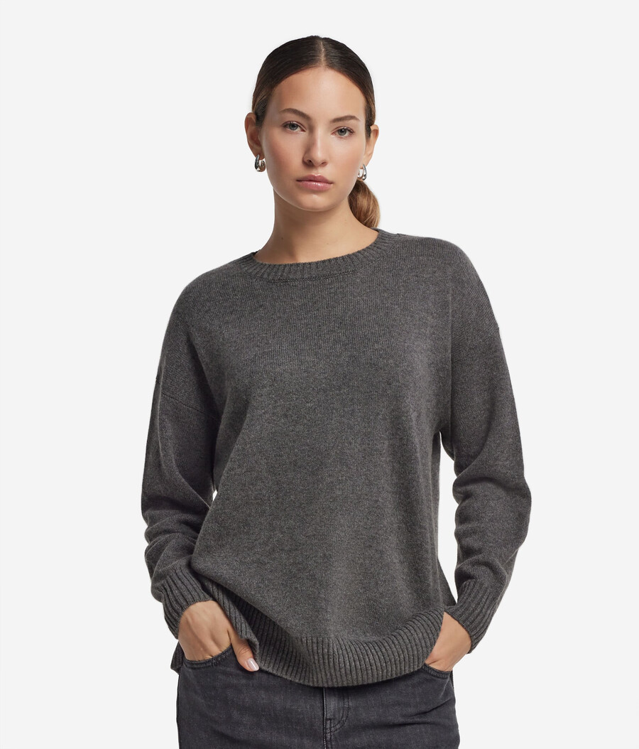 maglione girocollo in cashmere ultra morbido con spacchi