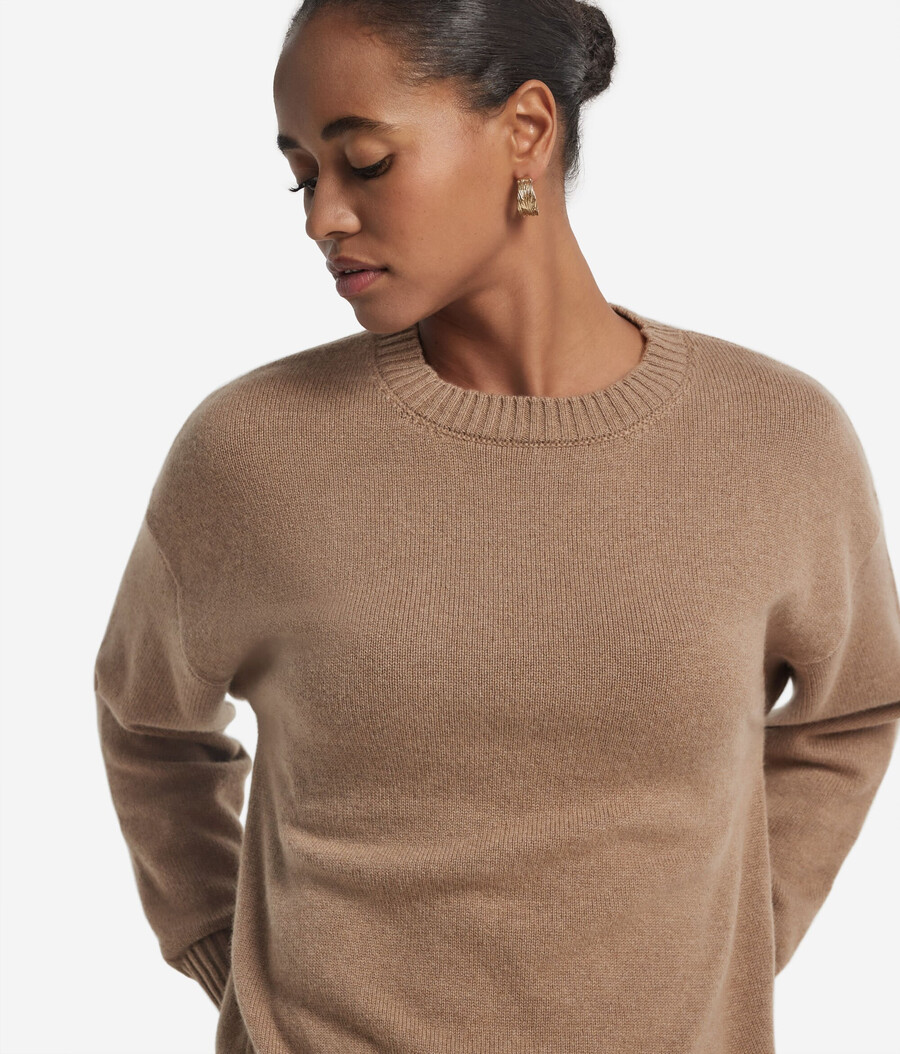 maglione girocollo in cashmere ultra morbido con spacchi