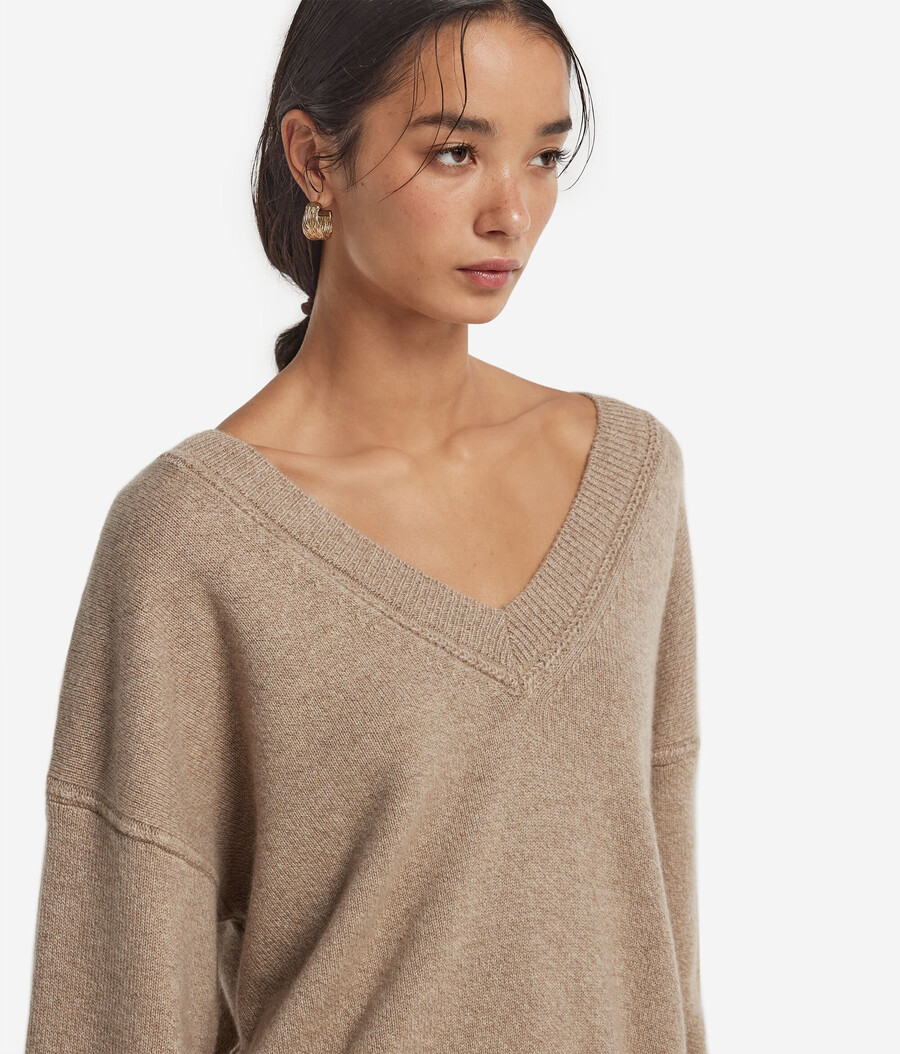 maglione con scollo a v in cashmere non tinto ultra morbido