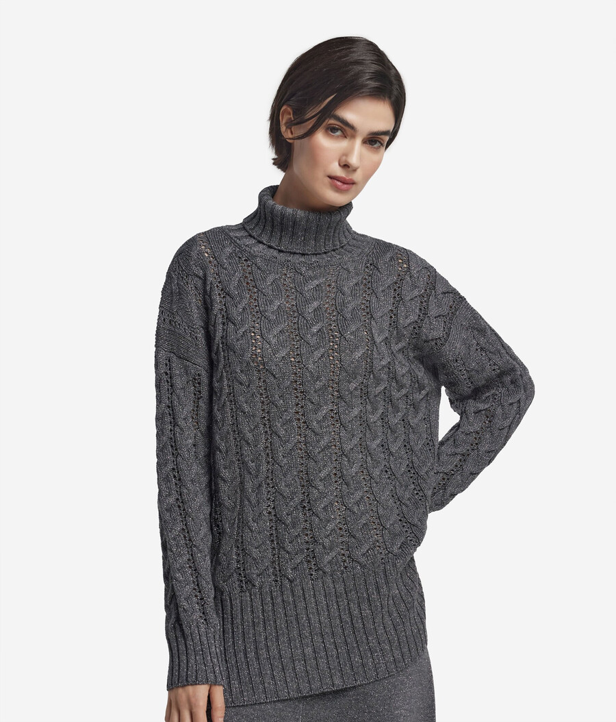 dolcevita in lana e lurex lavorato a maglia a trecce