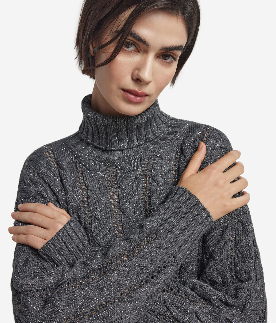 dolcevita in lana e lurex lavorato a maglia a trecce