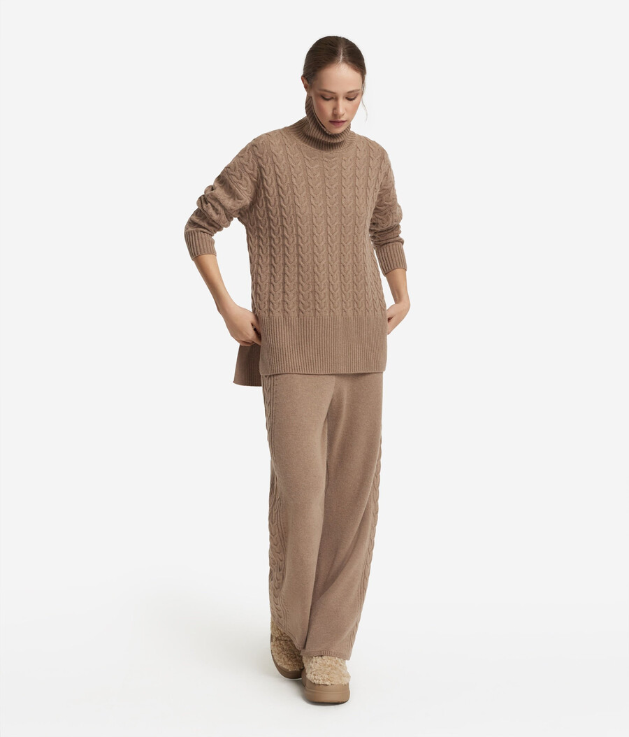 dolcevita in cashmere ultra morbido con lavorazione a trecce