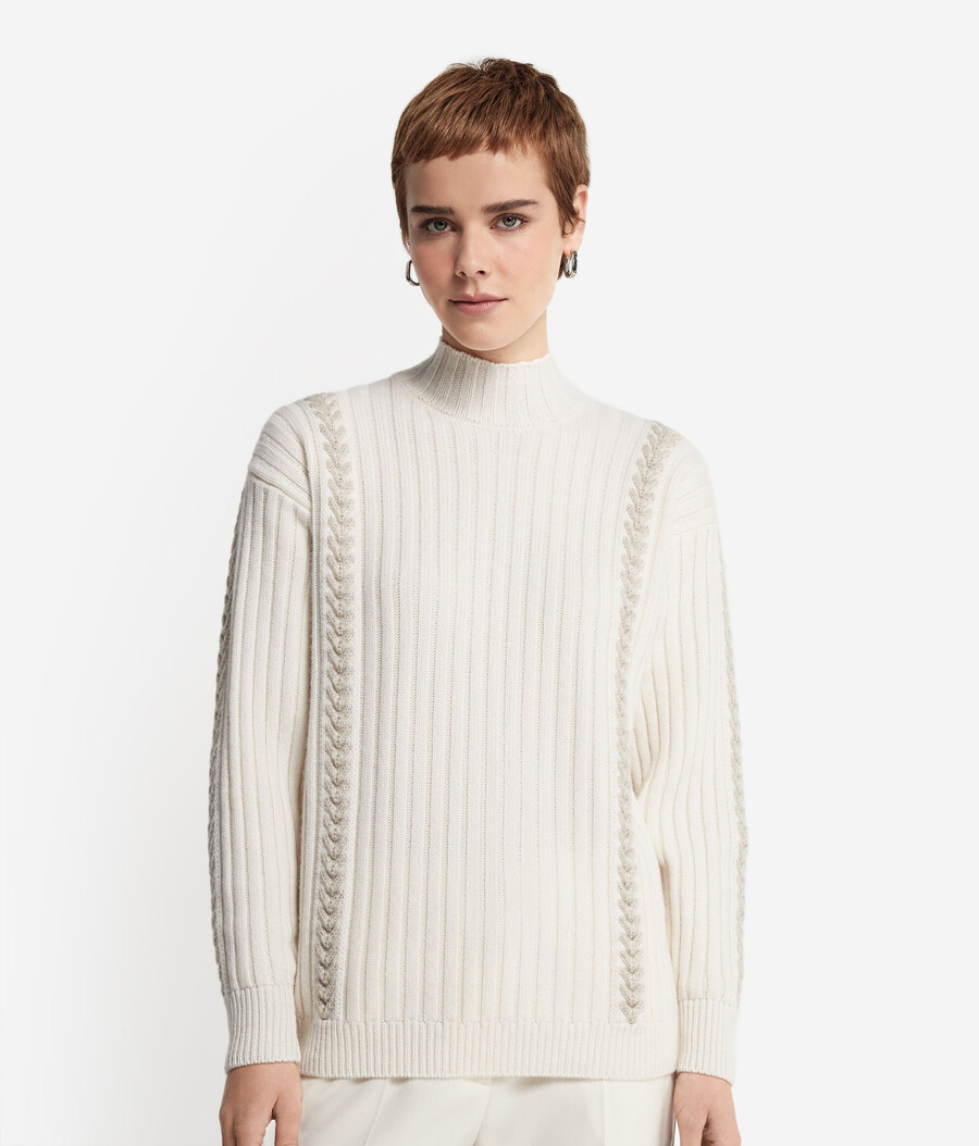 maglione a collo alto ricamato con motivo a coste in cashmere ultra morbido