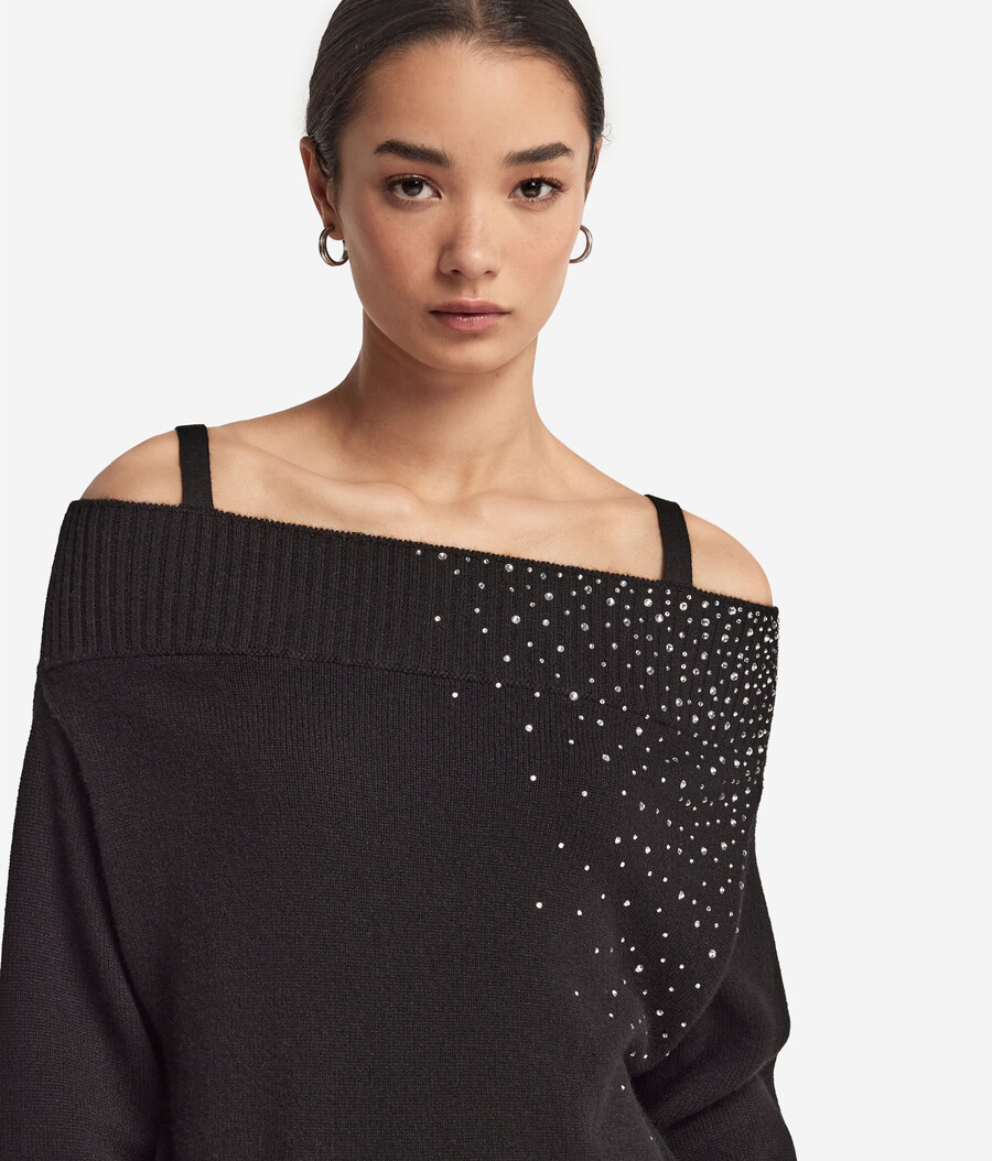 maglia in cashmere con spalle scoperte e strass