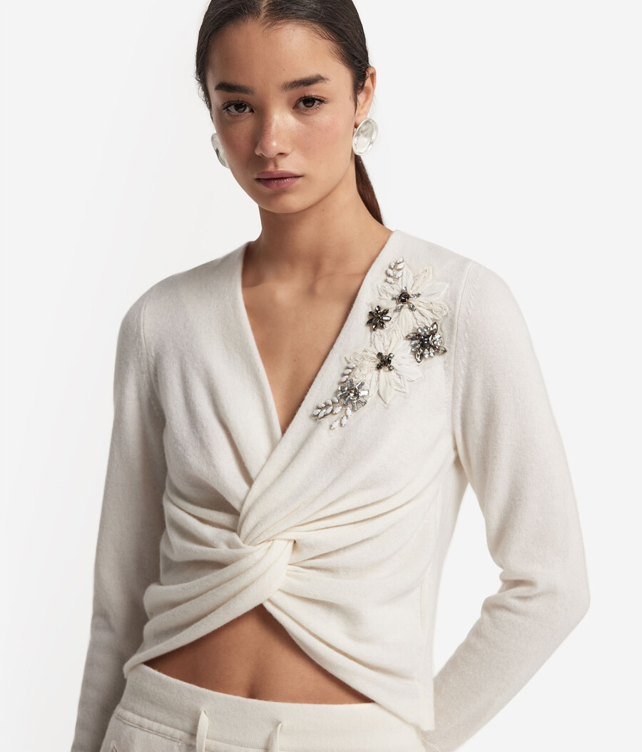 cashmere cache coeur con ricamo floreale