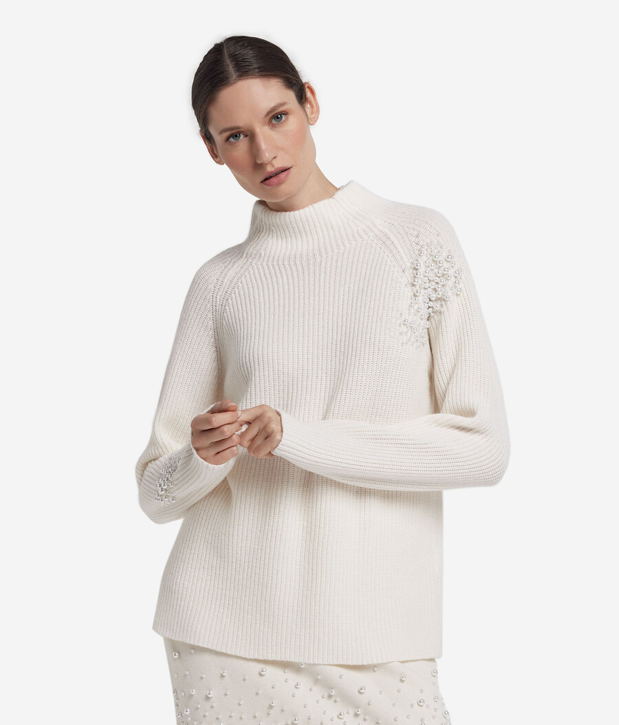dolcevita in cashmere ultra morbido con perline