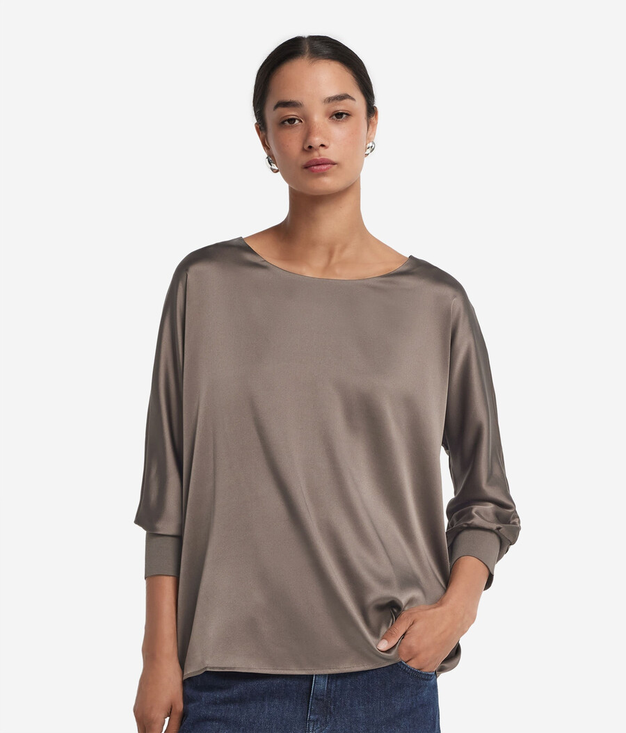 maglione in raso di seta a scollo tondo