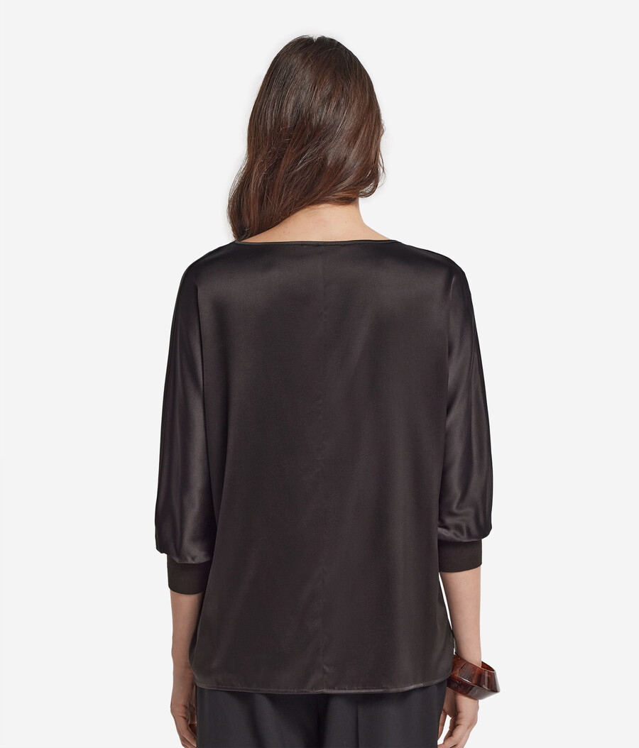 maglione in raso di seta a scollo tondo