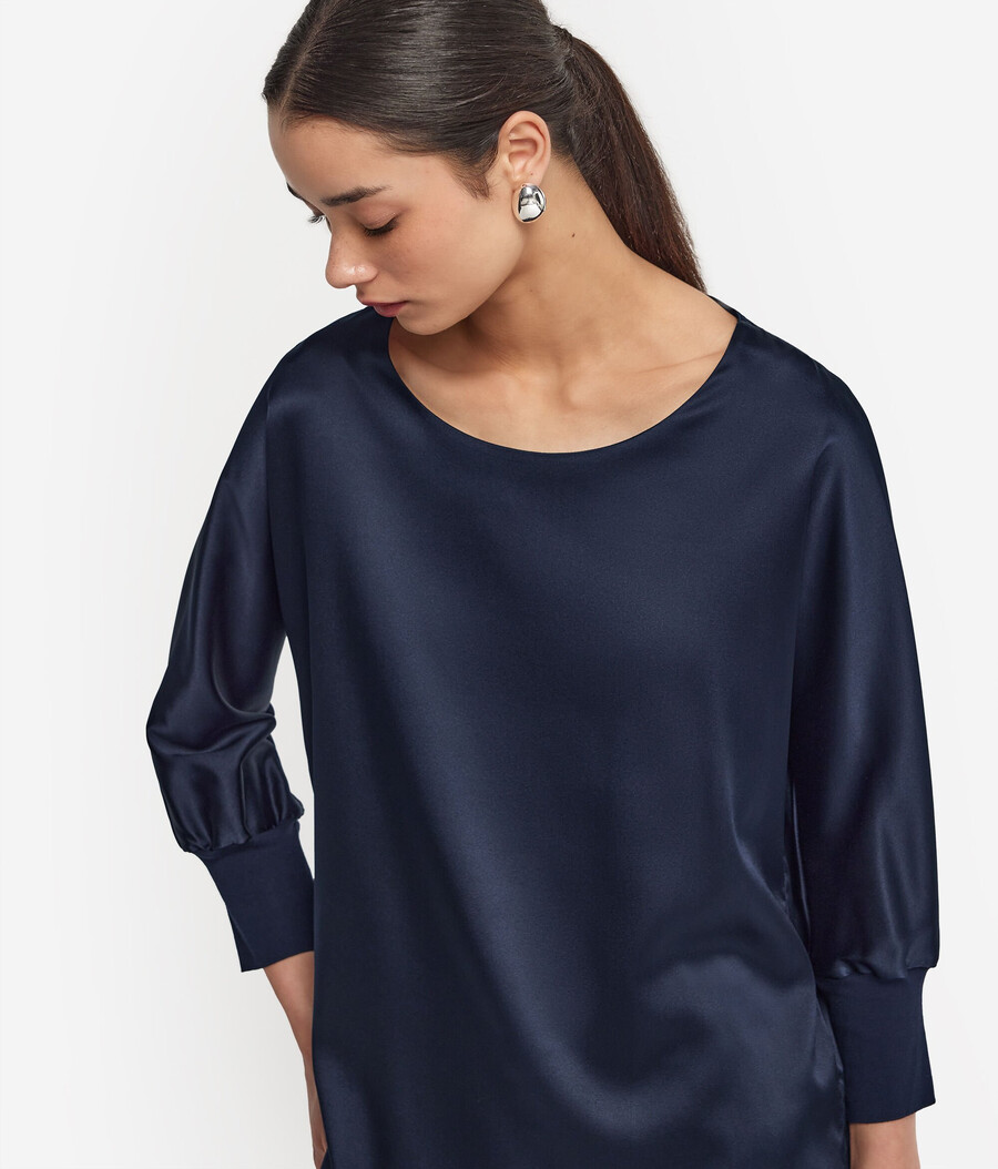 maglione in raso di seta a scollo tondo