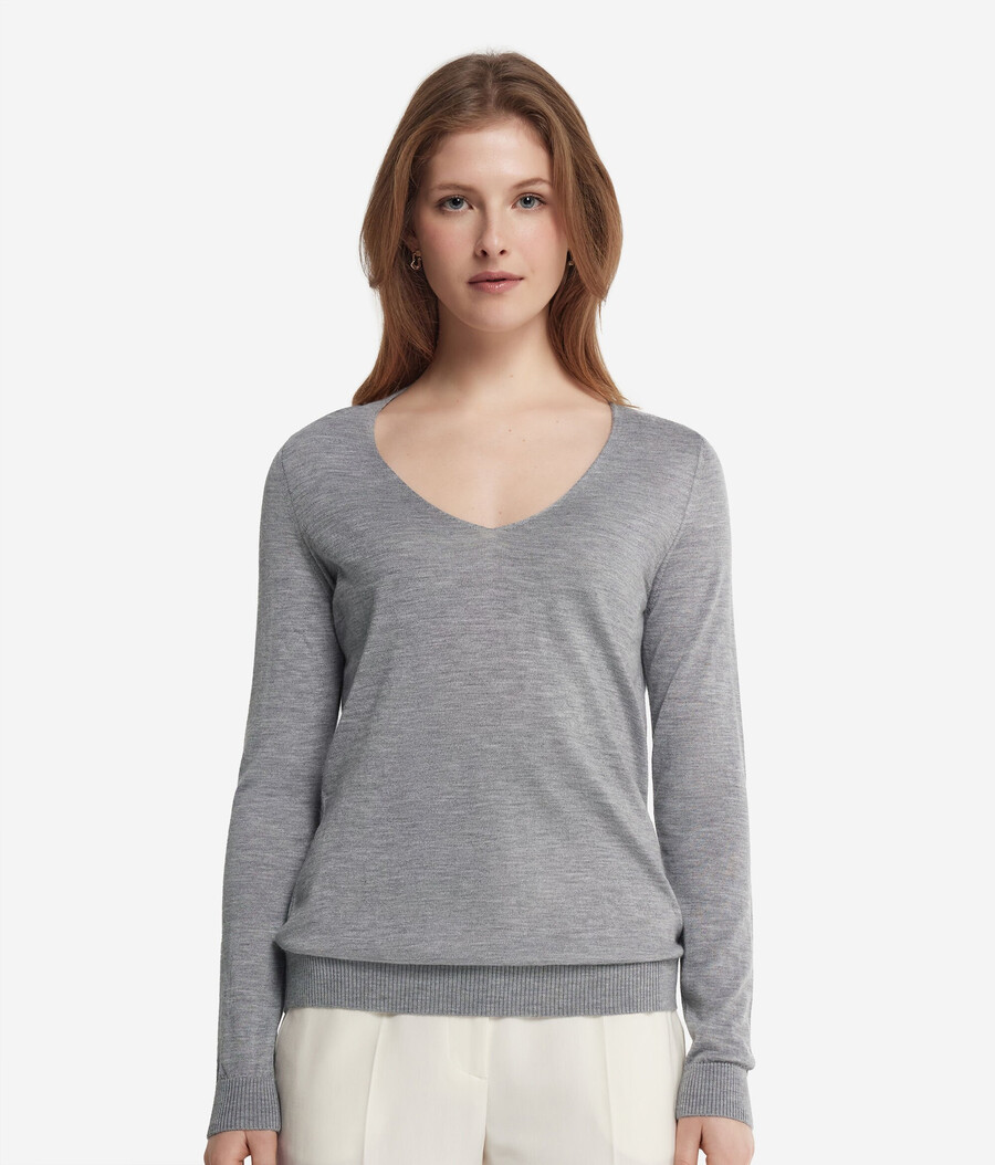 maglione con scollo a v in cashmere ultrafine