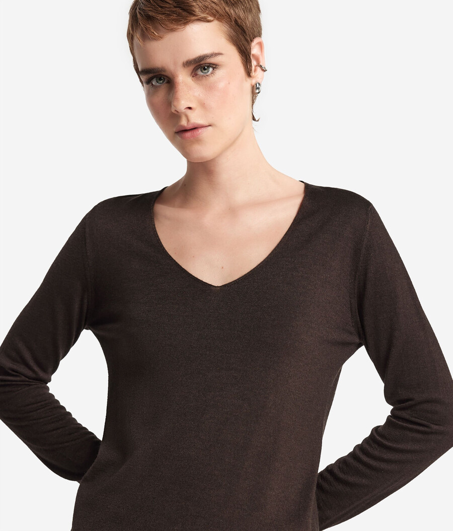 maglione con scollo a v in cashmere ultrafine