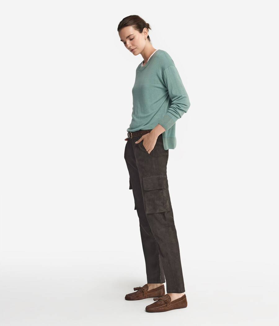 maglione in cashmere con scollo tondo e spacchi