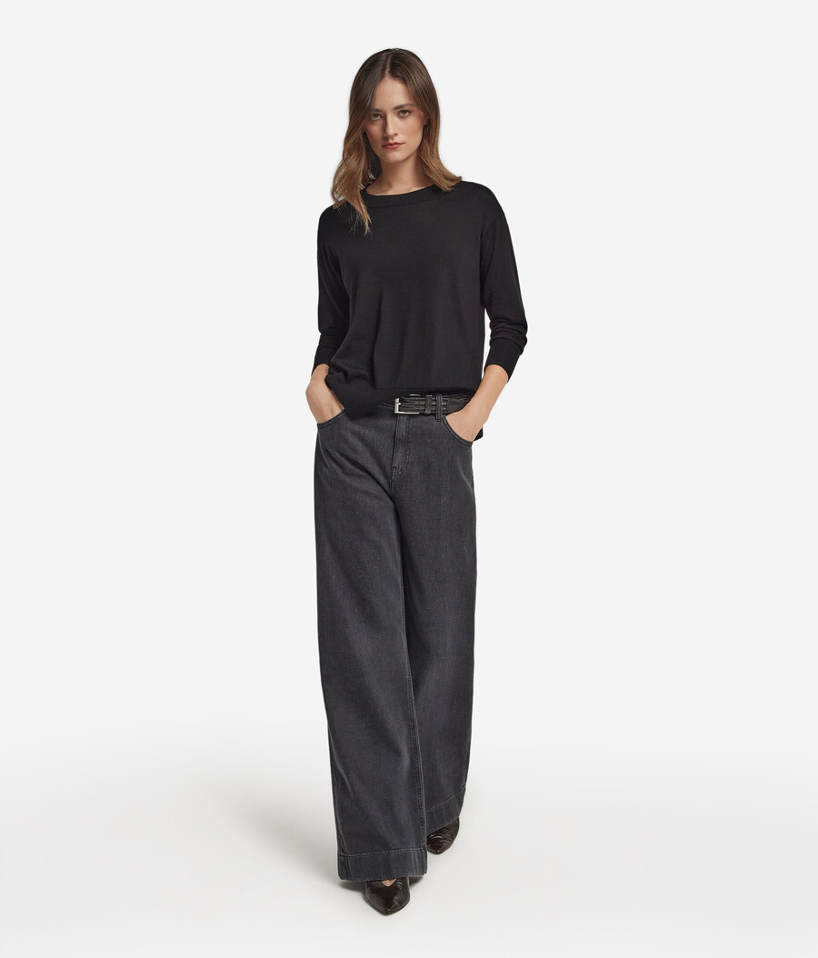 maglione in cashmere con scollo tondo e spacchi