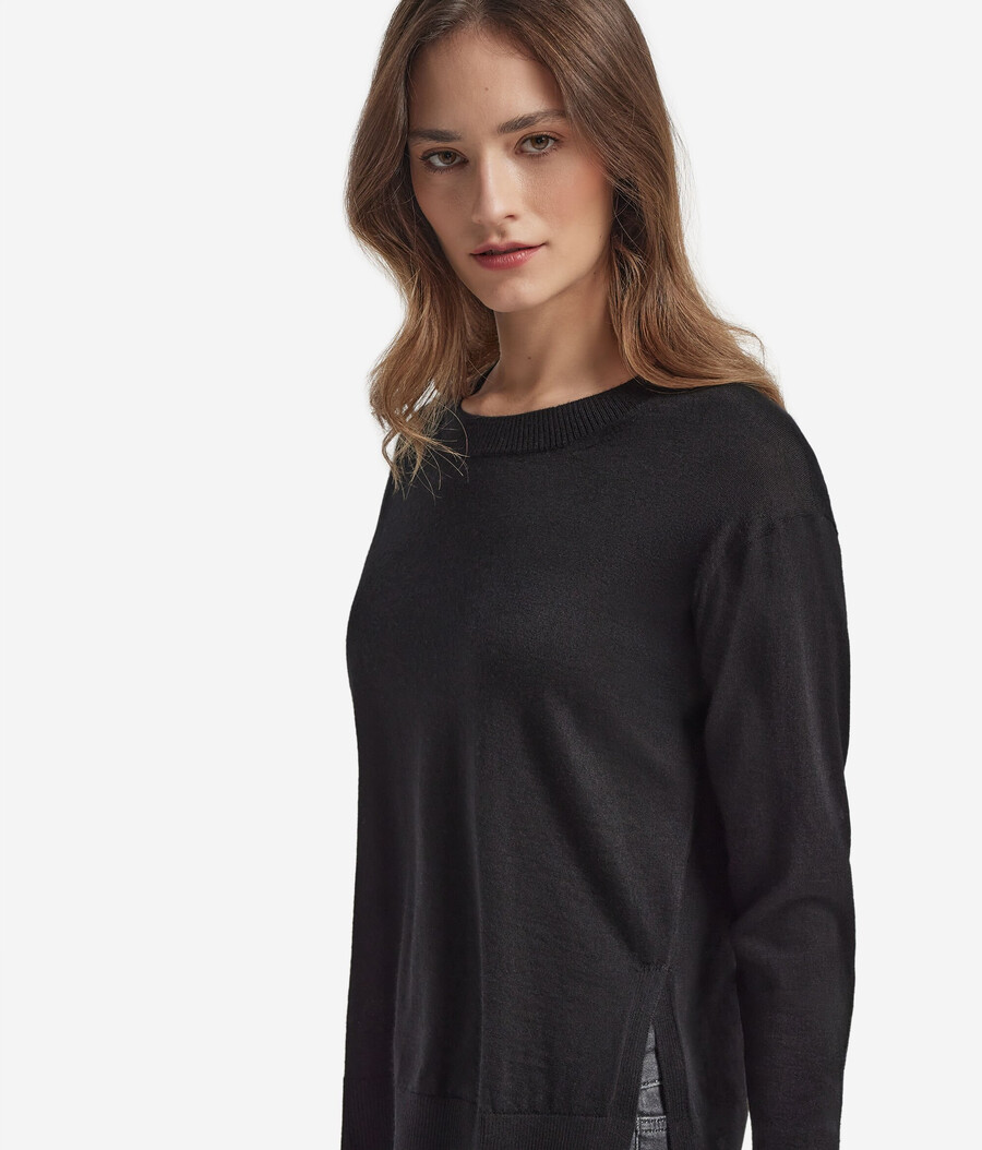 maglione in cashmere con scollo tondo e spacchi