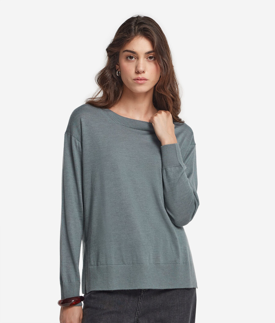 maglione in cashmere con scollo tondo e spacchi