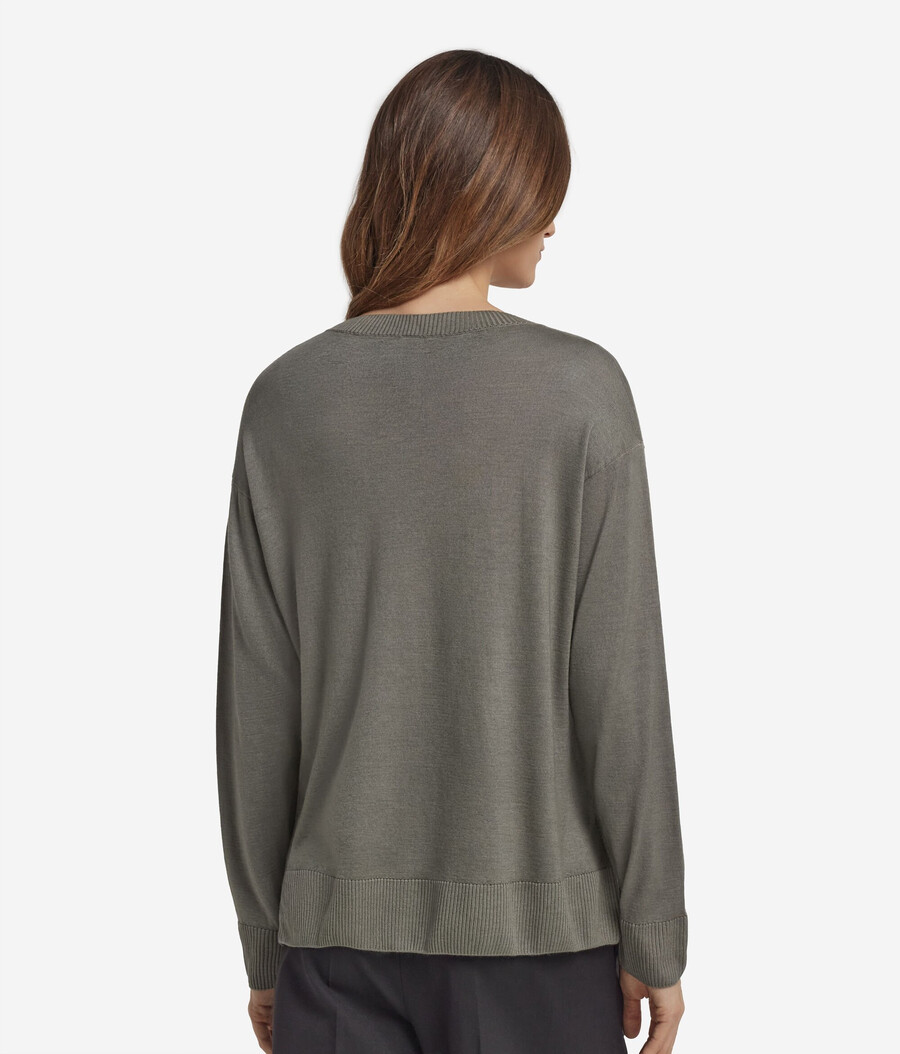 maglione in cashmere con scollo tondo e spacchi