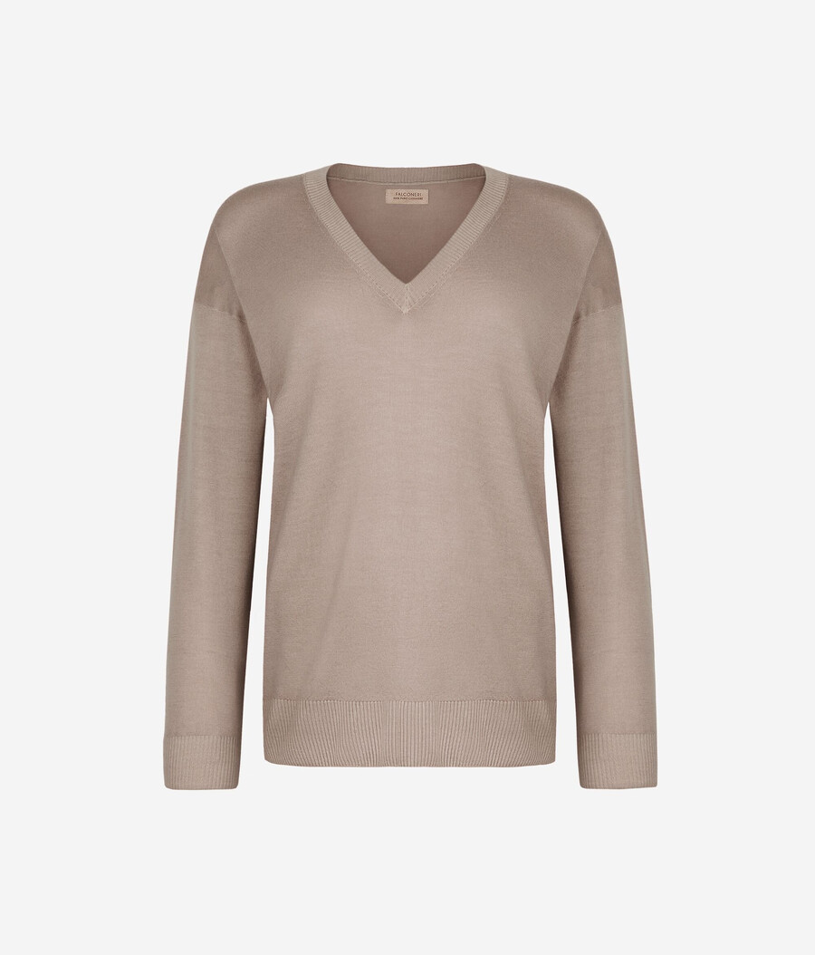 maglione in cashmere con scollo a v e spacchi