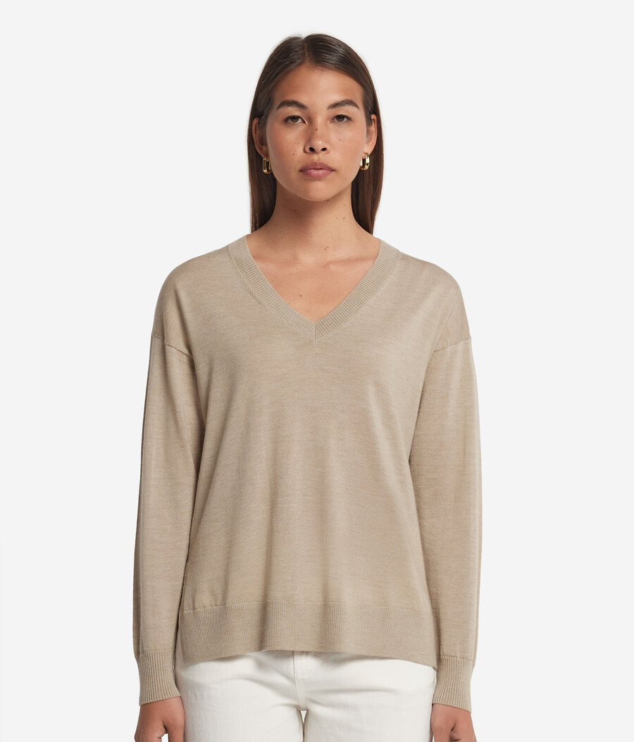 maglione in cashmere con scollo a v e spacchi