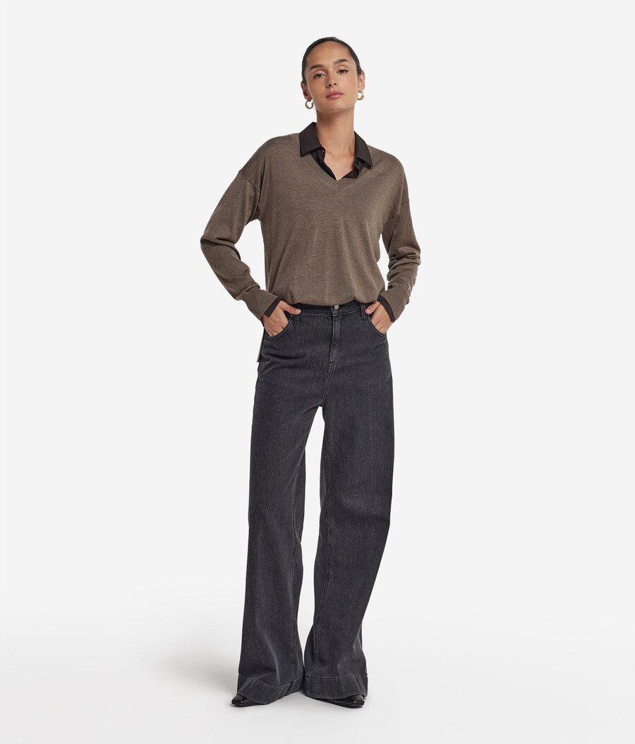 maglione in cashmere con scollo a v e spacchi