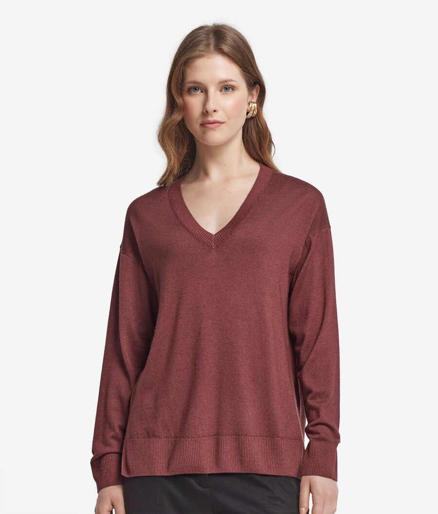 maglione in cashmere con scollo a v e spacchi