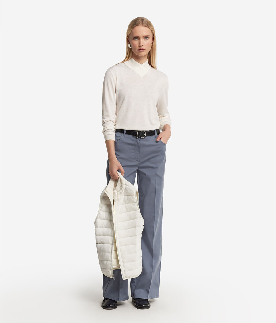 maglione a collo alto con finitura in cashmere