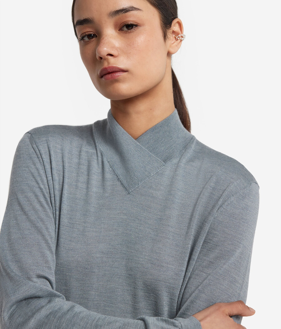 maglione a collo alto con finitura in cashmere