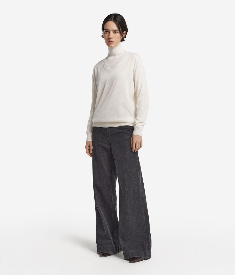 maglione con scollo a v in cashmere ultrafine