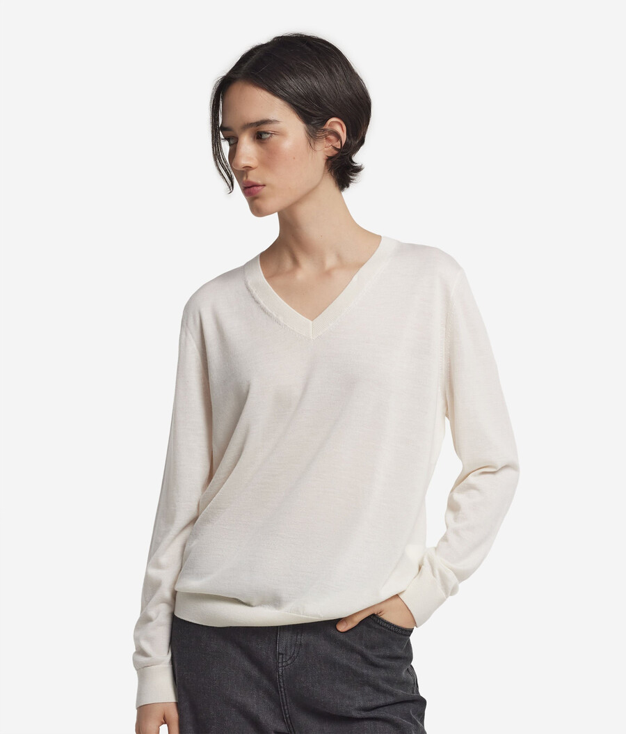 maglione con scollo a v in cashmere ultrafine
