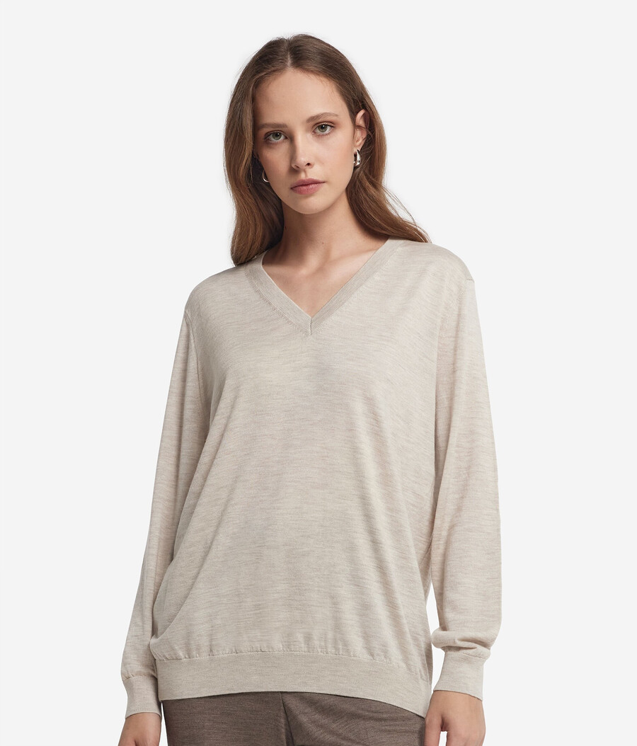 maglione con scollo a v in cashmere ultrafine
