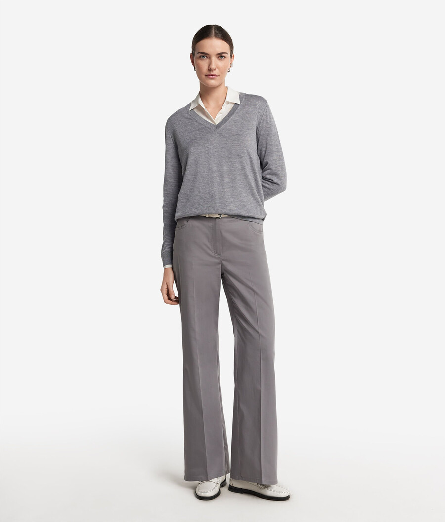 maglione con scollo a v in cashmere ultrafine
