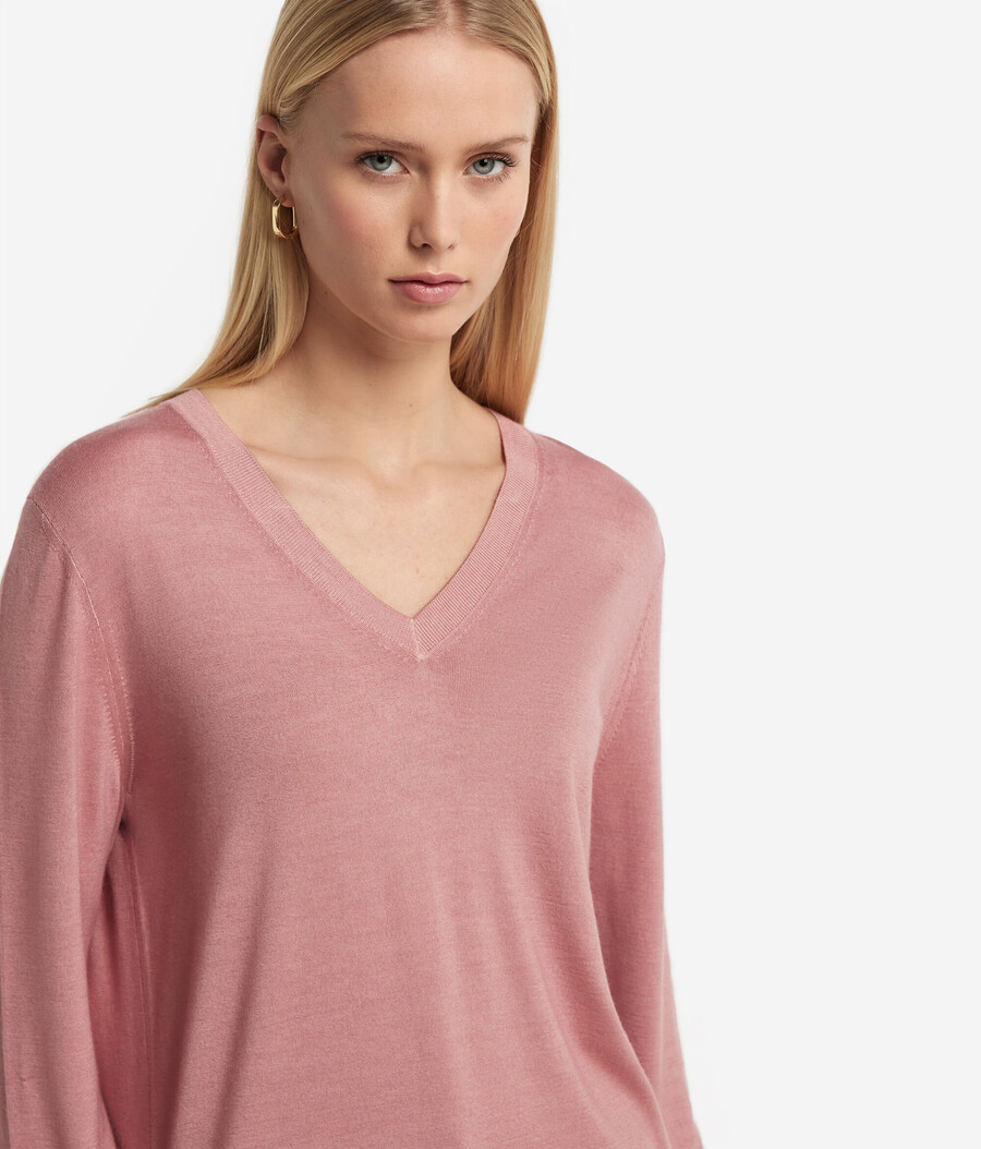 maglione con scollo a v in cashmere ultrafine