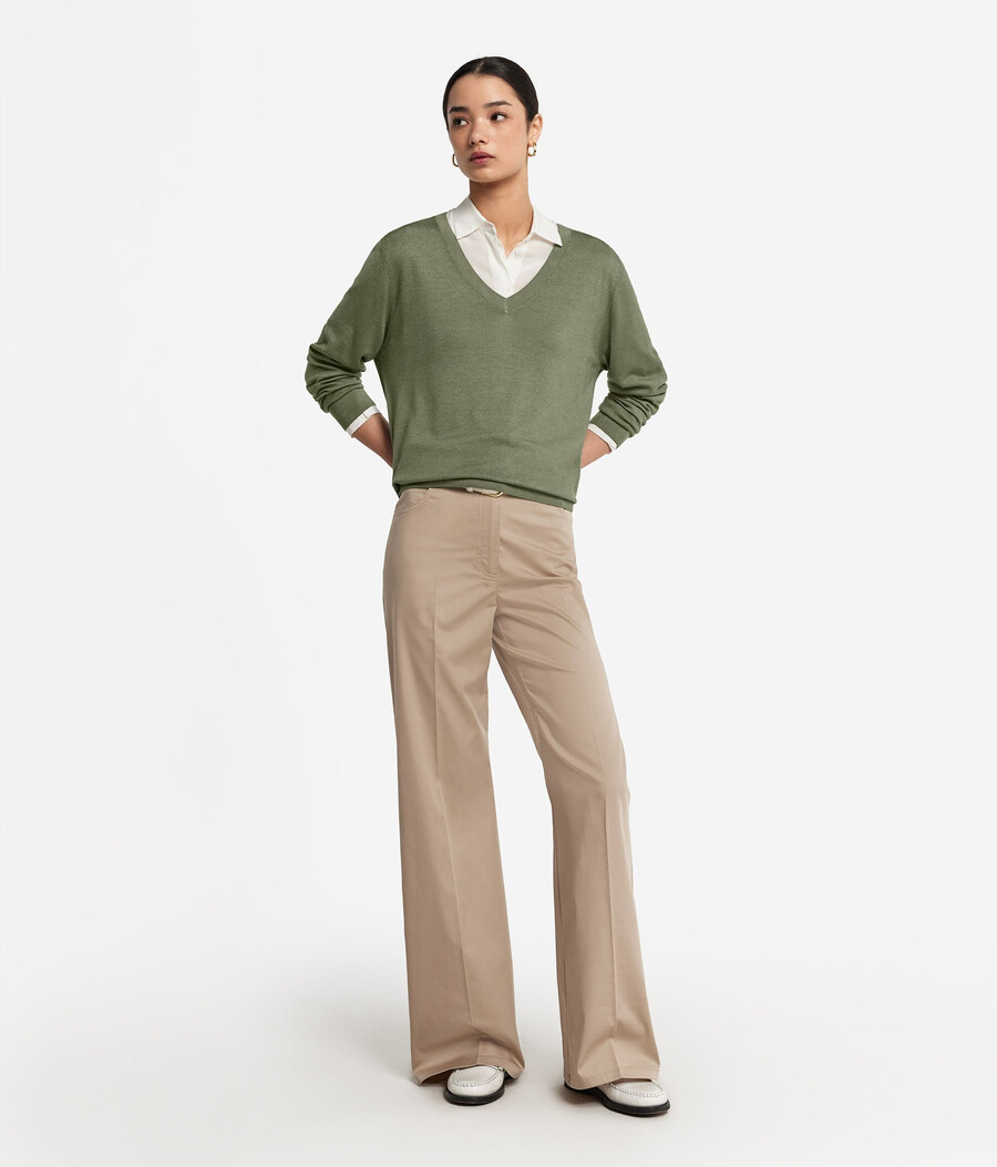 maglione con scollo a v in cashmere ultrafine