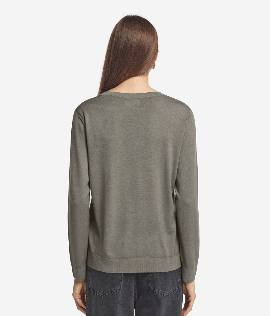 maglione con scollo a v in cashmere ultrafine
