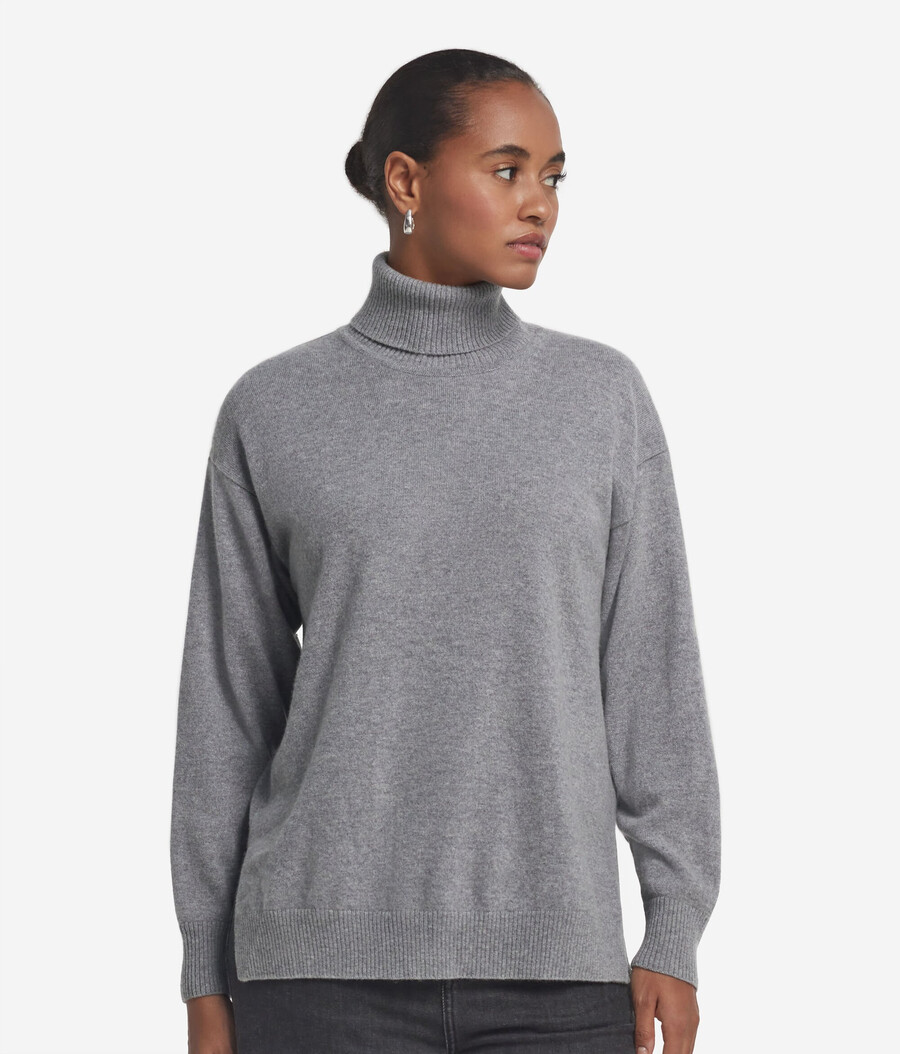 dolcevita in cashmere ultra morbido con spacchi