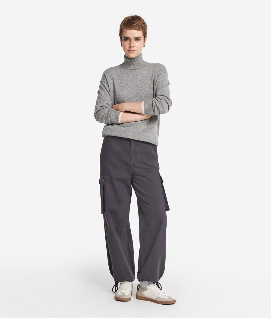 dolcevita in cashmere ultra morbido con spacchi
