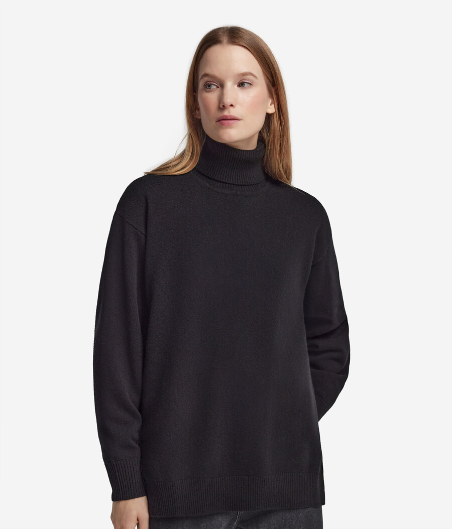 dolcevita in cashmere ultra morbido con spacchi