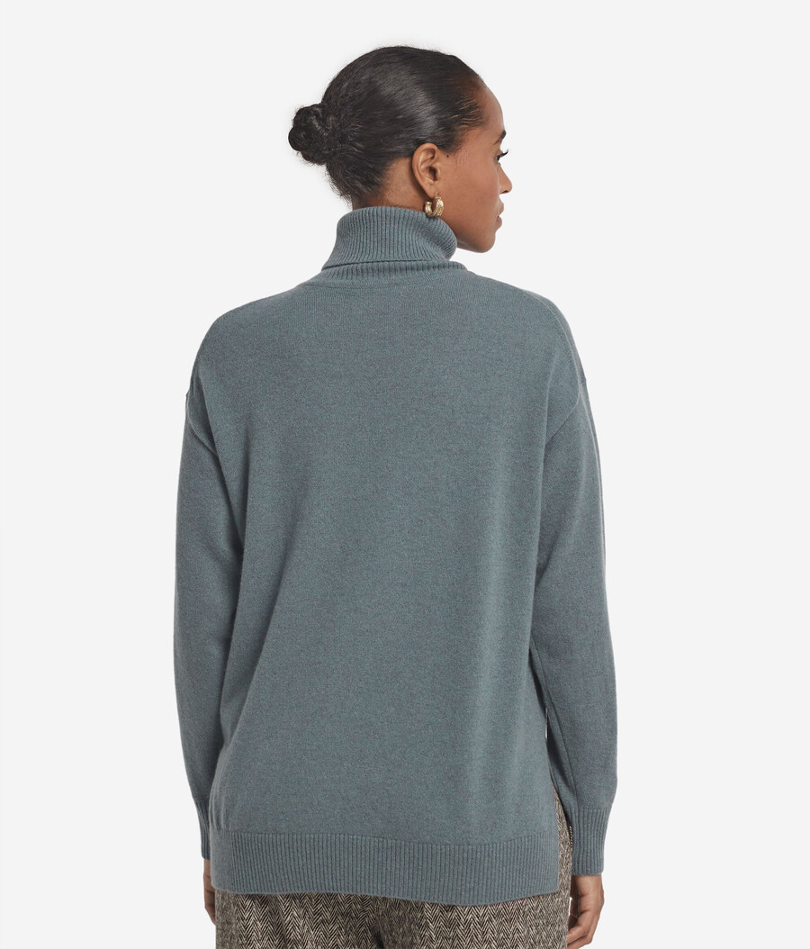 dolcevita in cashmere ultra morbido con spacchi