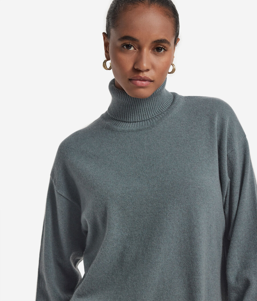 dolcevita in cashmere ultra morbido con spacchi